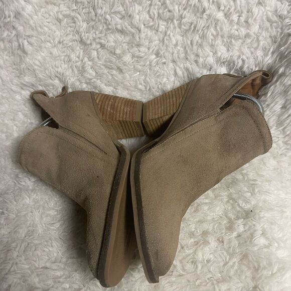 Jeffrey Campbell  Rosalee leather suede khaki ankle slip on boots SZ9.5 - Picture 6 of 10